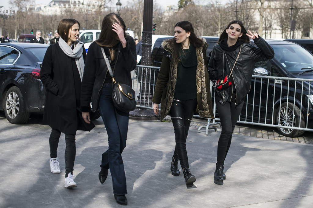 Парисын загварын долоо хоногийг амилуулсан супермоделиуд